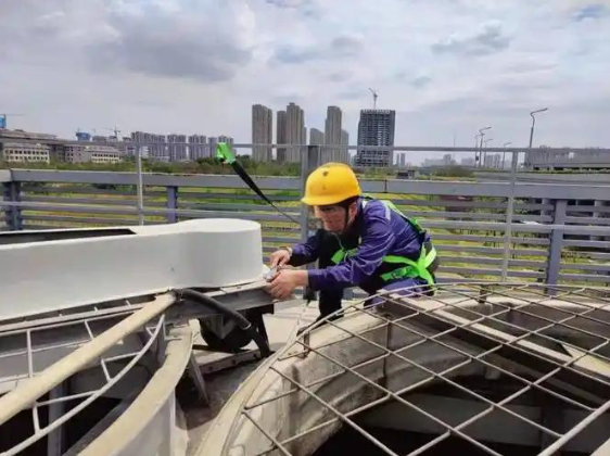 <strong>暖通空調冷卻塔維修</strong>