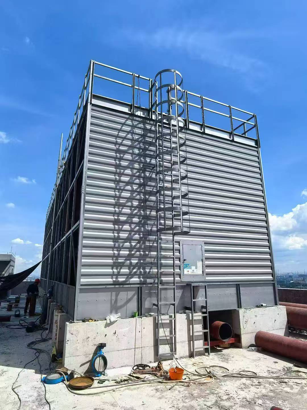 <strong>冷卻塔填料的作用深度解析與優化策略：全面探討冷卻塔填料的作用及其在</strong>